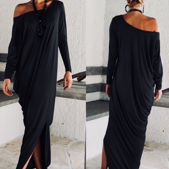 Boutique Dresses & Skirts - Black Elegant Off The Shoulder Maxi Dress